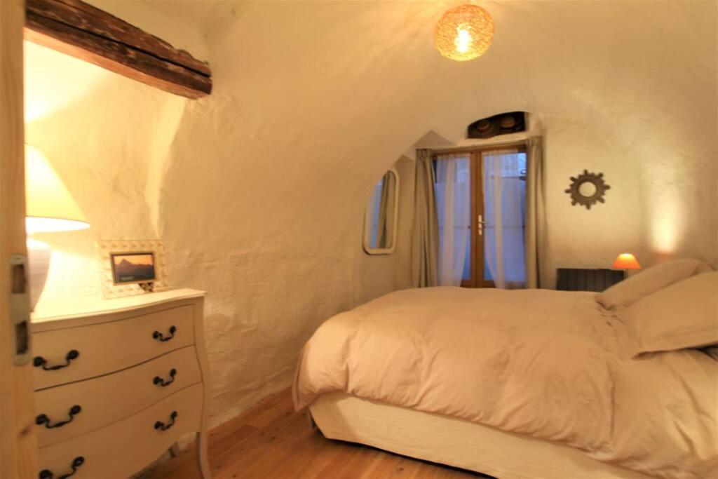 La Maison Laugier Charme, Confort, Authenticite Saint-Étienne-de-Tinée Eksteriør billede
